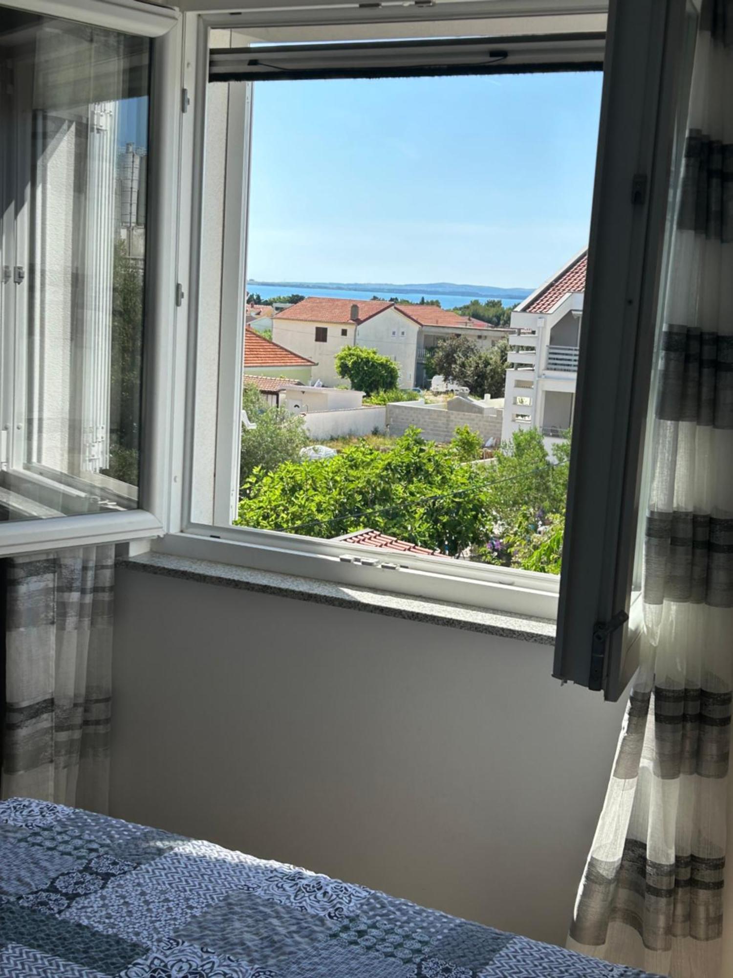 Apartmani Lovrencic Vrsi Bagian luar foto